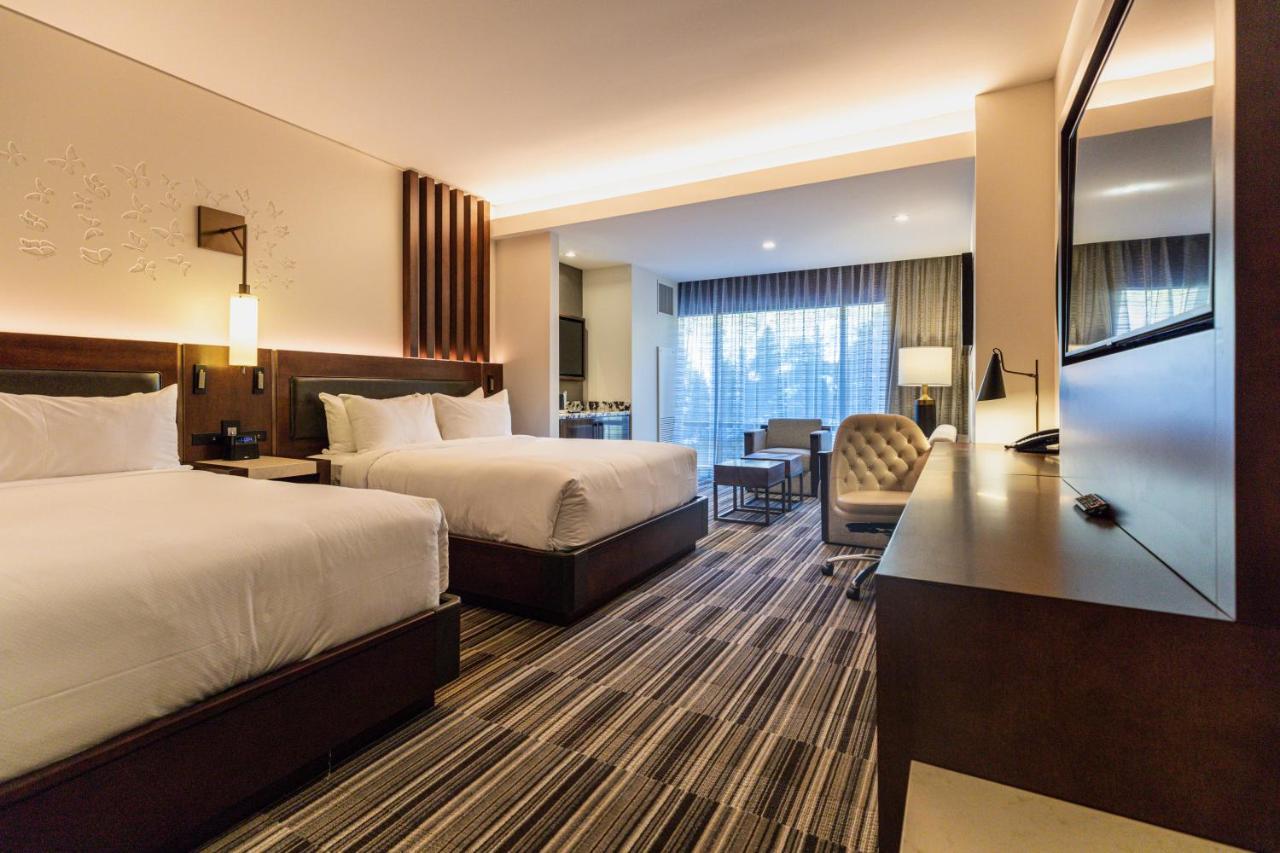 Monarch Casino Resort Spa Блэк-Хок Экстерьер фото